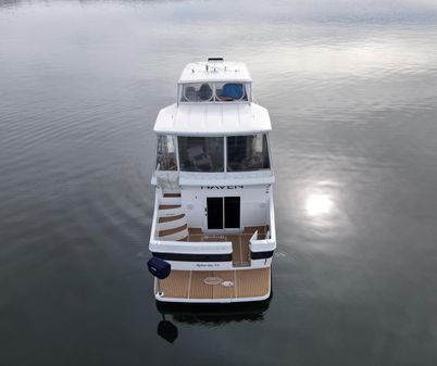 Carver 41 Cockpit Motor Yacht image