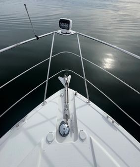 Carver 41 Cockpit Motor Yacht image