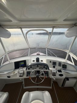 Carver 41 Cockpit Motor Yacht image