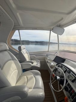 Carver 41 Cockpit Motor Yacht image