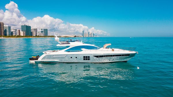 Azimut 77S