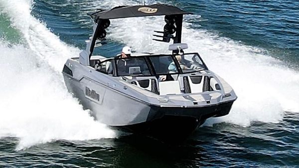 Malibu M240