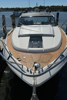 Princess Yachts V39 image