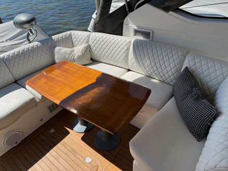 Princess Yachts V39 image