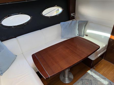 Princess Yachts V39 image