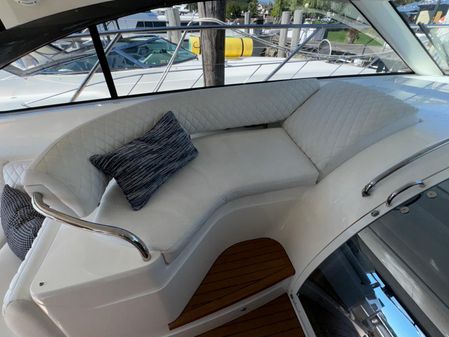 Princess Yachts V39 image