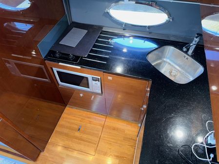 Princess Yachts V39 image