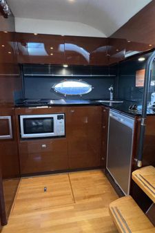 Princess Yachts V39 image