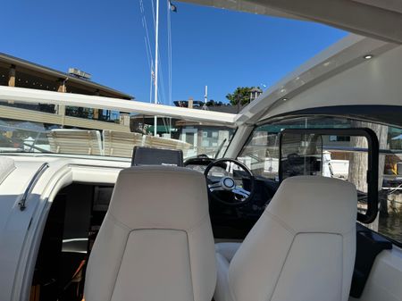 Princess Yachts V39 image