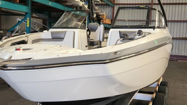 Yamaha Boats AR 240