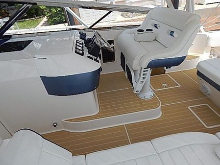 Intrepid 430 Sport Yacht image