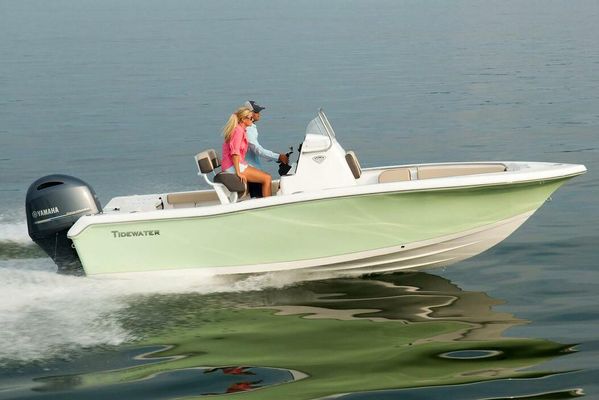 Tidewater 198 CC Adventure - main image