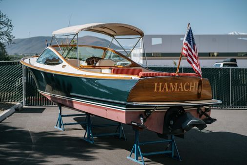 Hinckley Talaria 29 Runabout image