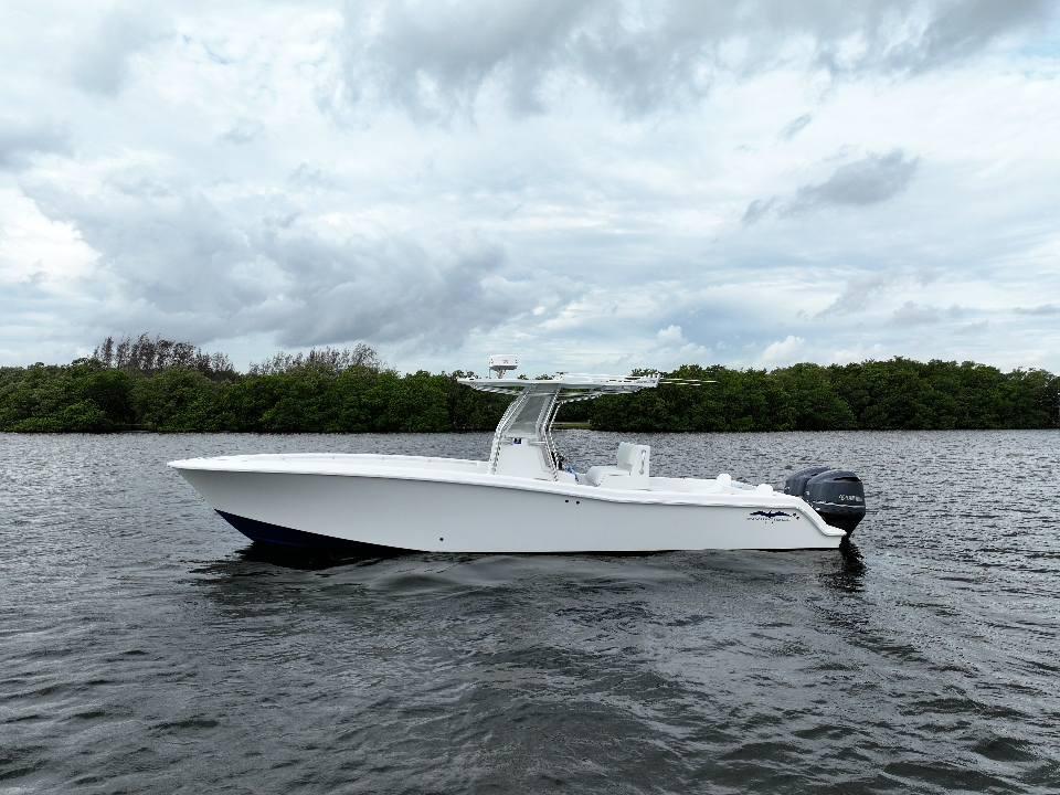 2012 Invincible 33 open fisherman