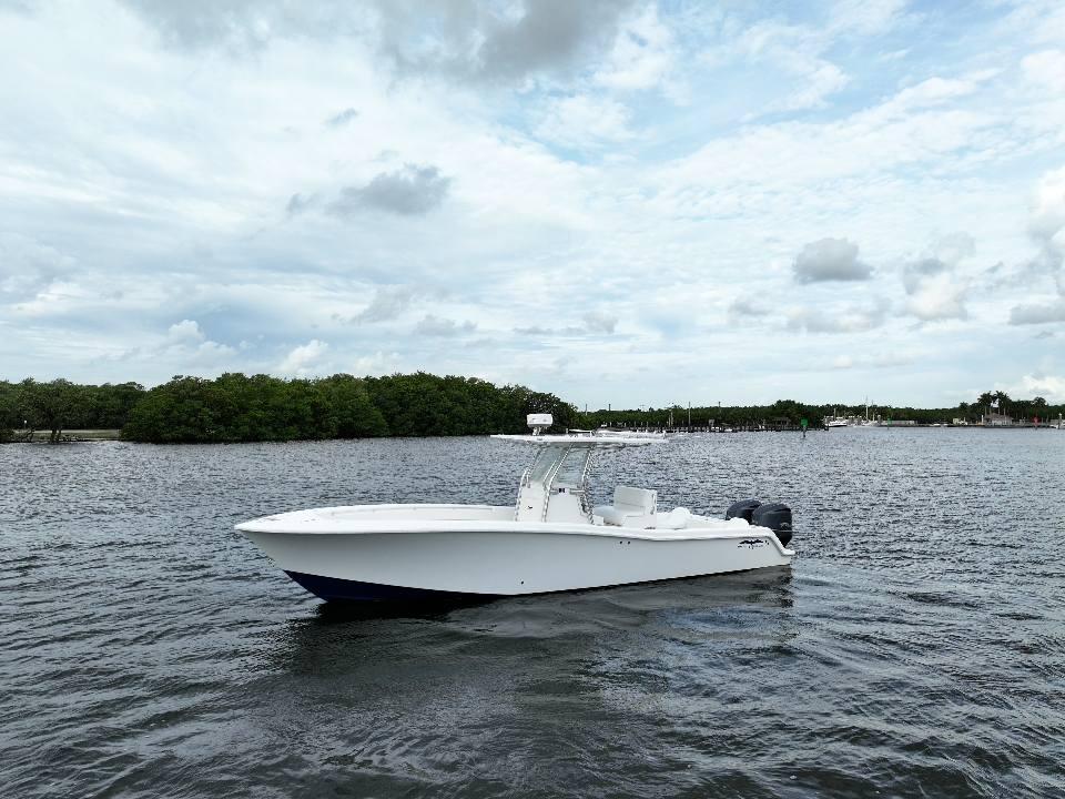 2012 Invincible 33 open fisherman