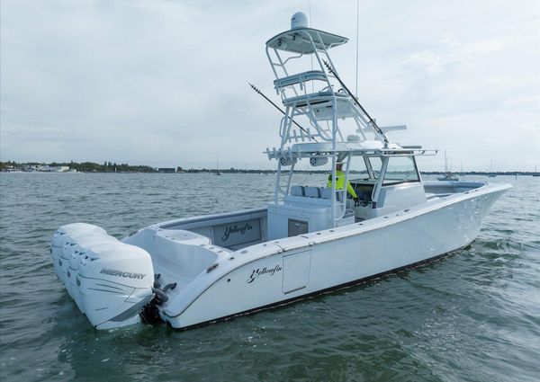 Yellowfin 42 image