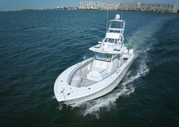 Yellowfin 42 image