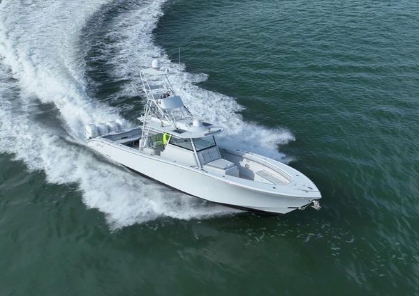 Yellowfin 42 image