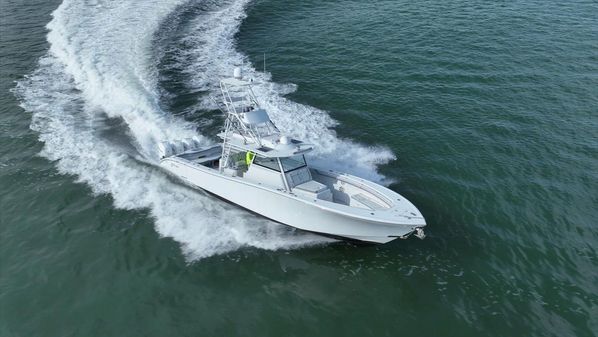 Yellowfin 42 image