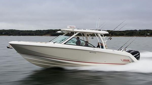 Boston Whaler 320 Vantage 