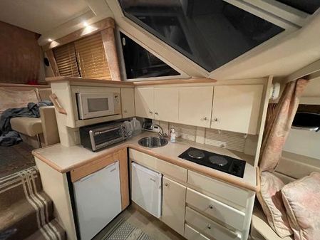Carver 32-AFT-CABIN image