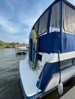 Carver 32-AFT-CABIN image