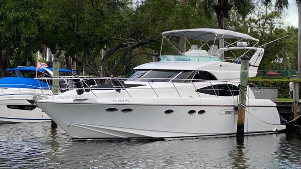 Dyna Flybridge 48