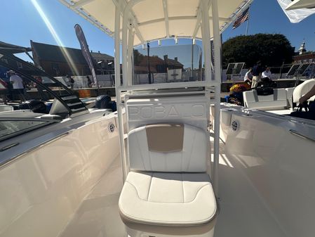 Robalo R200-CENTER-CONSOLE image