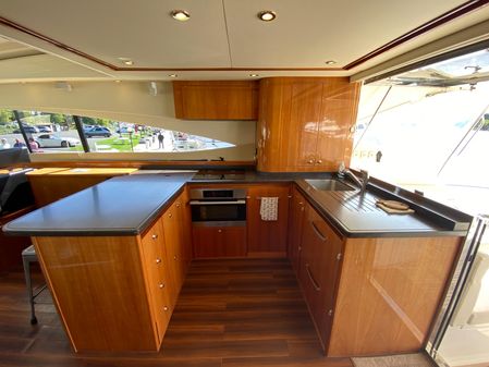 Riviera 5800 Sport Yacht image