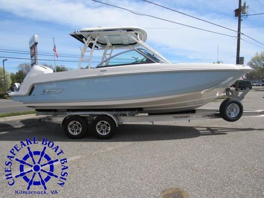 Boston Whaler 230 Vantage - main image