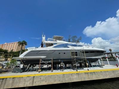 Azimut 77S