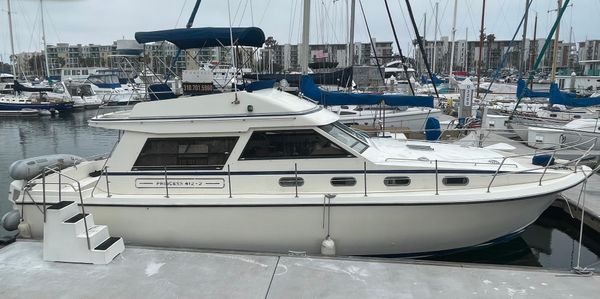 Princess Yachts Convertible image