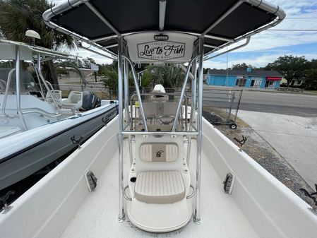 Carolina Skiff 238 DLV image