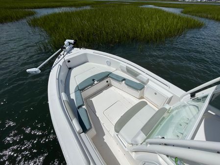 Everglades 243 Center Console image