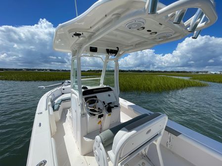 Everglades 243 Center Console image