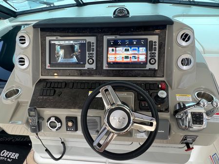 Sea Ray 540 Sundancer image