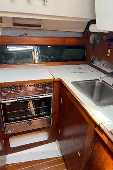 Hunter 310 image