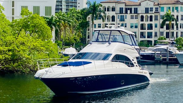 Sea Ray 580 Sedan Bridge