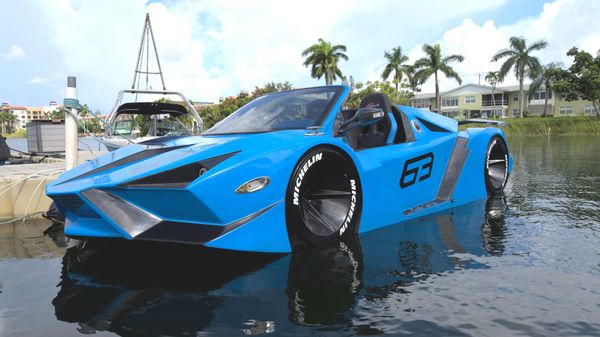 Watersports Car 1900 LHO
