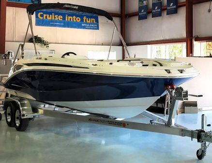 Hurricane SunDeck Sport 205 OB image