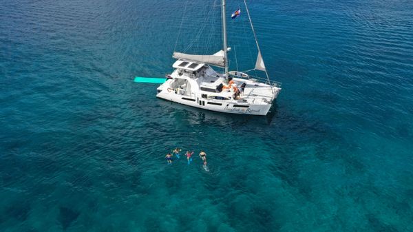 Royal Cape Catamarans Majestic 570 image