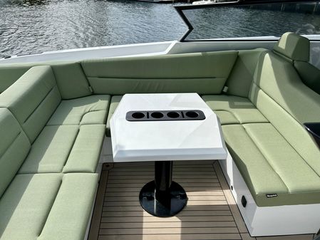 Vanquish Yachts VQ45 image