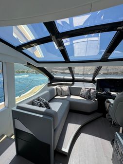 Sunseeker Predator 74 XPS image