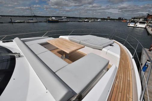 Sunseeker Predator 74 XPS image