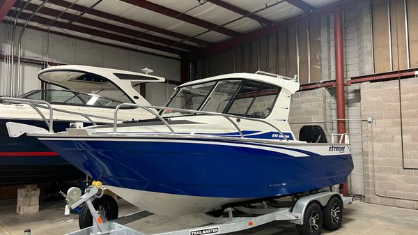 Extreme Boats 695 Game King