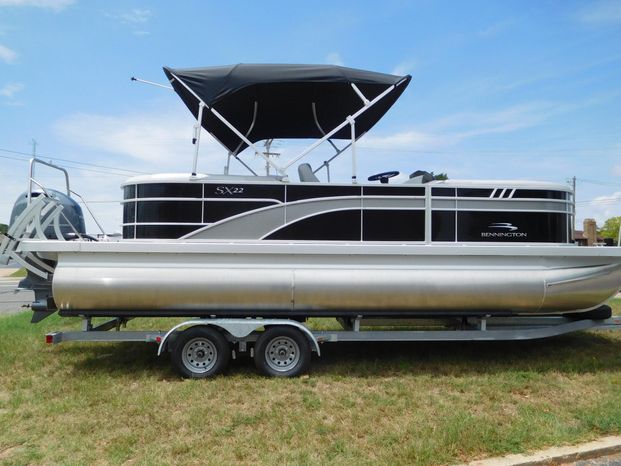 2023 Bennington 22 SXSR Longview, Texas - Nichols Marine Boat Sales