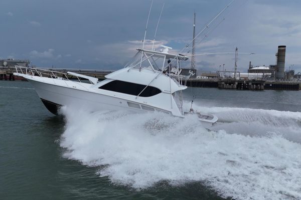 Hatteras 50 Convertible Sportfish - main image