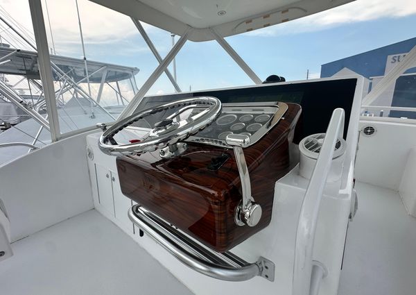 Hatteras 50 Convertible Sportfish image