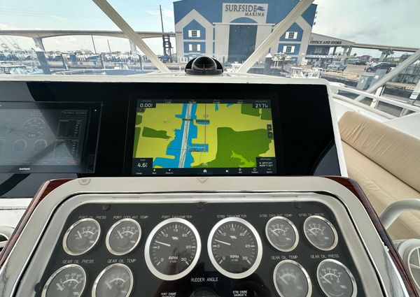 Hatteras 50 Convertible Sportfish image