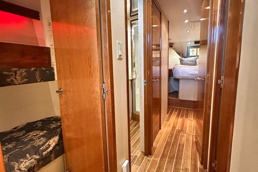 Hatteras 50 Convertible Sportfish image